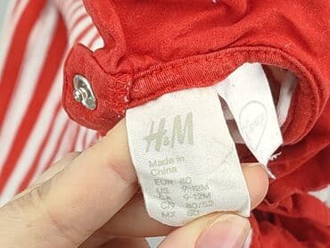 czerwona obcisła sukienka h m: Bluzka, H&M, 9-12 miesięcy, stan - Dobry — 4
